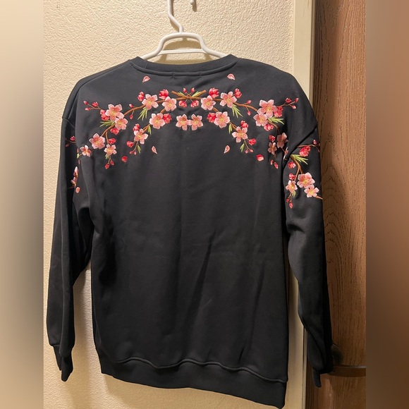 Floral Embroidered Black Crewneck Sweater